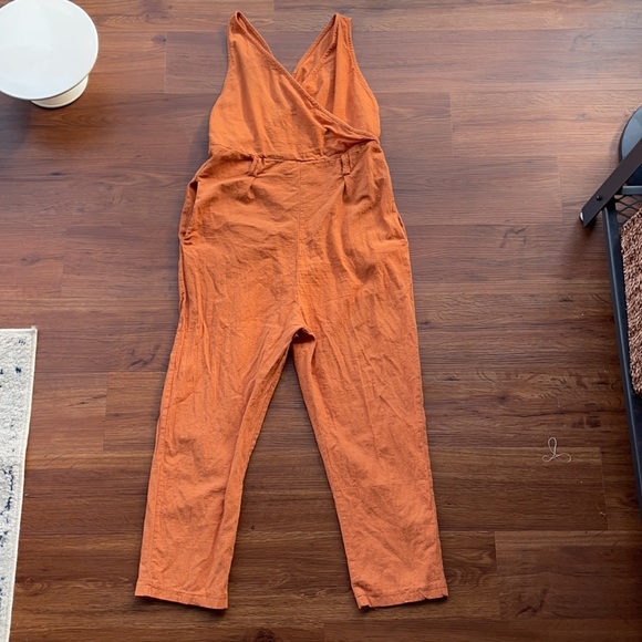 Linen jumpsuit with POCKETS! - Picture 2 of 3